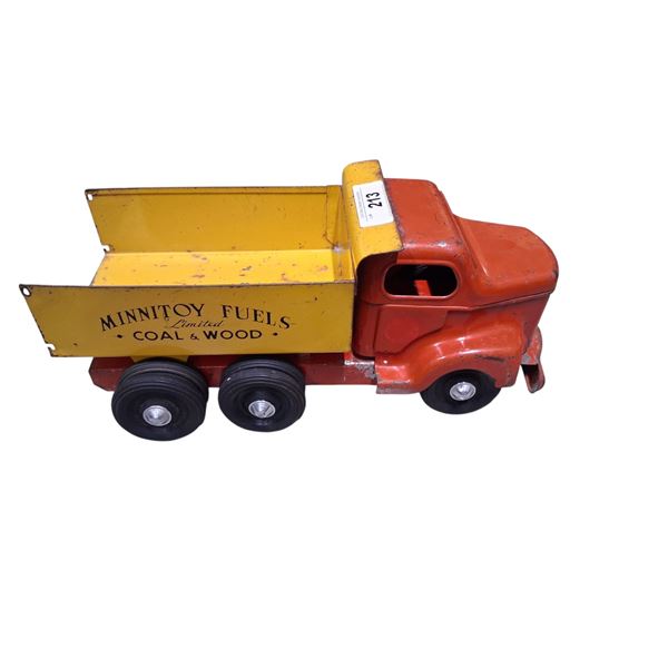 1950s pressed steel Minnitoy coal and wood dump truck 17" long