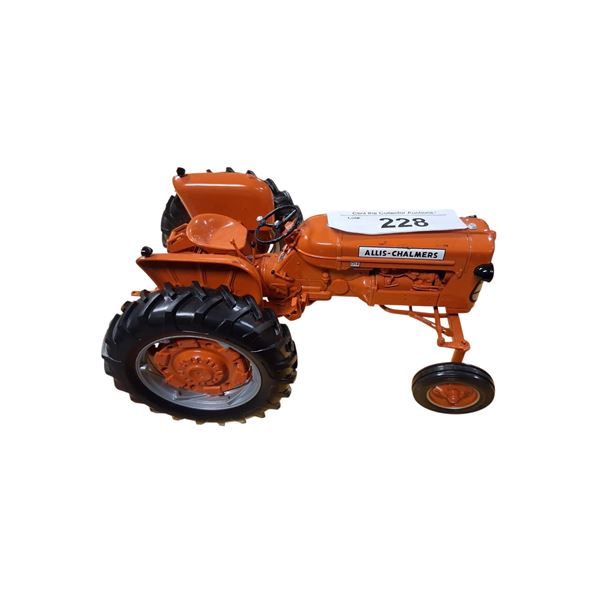 Vintage die cast Allis-Chalmers tractor 8"