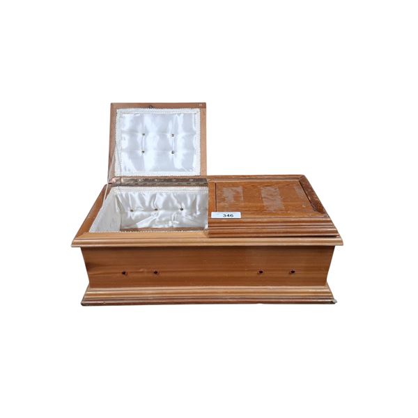 Completely creepy infant coffin, needs TLC 23"x12"x10"