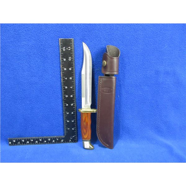 Buck 120 Fixed Blade Clip Point Hunting Knife with Leather Sheath