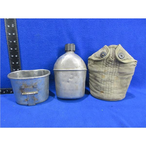 WWII U.S. Army S.M. Co. 1943 Canteen with Cup and Cover