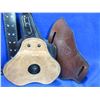 Image 2 : 2 Leather RH Holsters - Mernickle GV4, Unknown Marked 226 3900