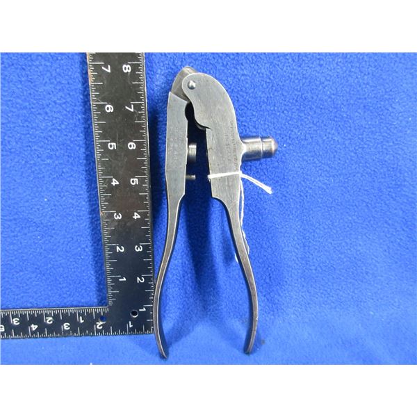 Vintage 32 Colts N.P. Winchester Reloading Tool
