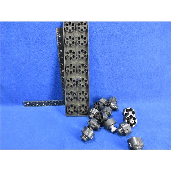 Lot of 14 Safariland Comp II 6 Round Speedloaders with Tray