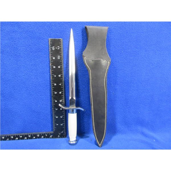 Unmarked Dagger with Leather Sheath - 8" Blade, 13" Total Length