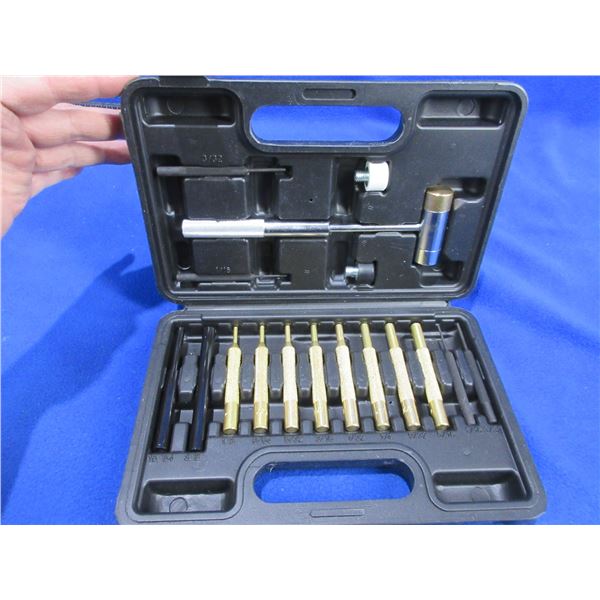 HimaPro Punch & Hammer Set - Case is missing 1 latch