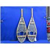 Image 1 : Vintage Snowshoes - Small 34" x 10" - Very Good Condition