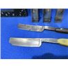 Image 3 : 2 Vintage Straight Razors and 3 Blades