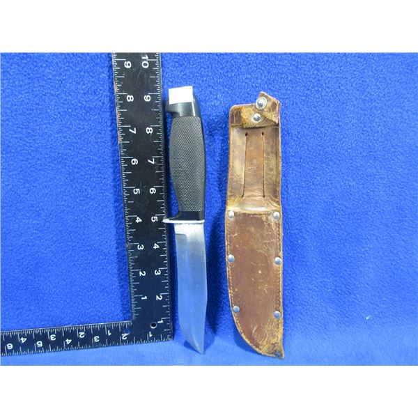 Fixed Blade Knife with Leather Sheath - G. Wolstenholm & Son