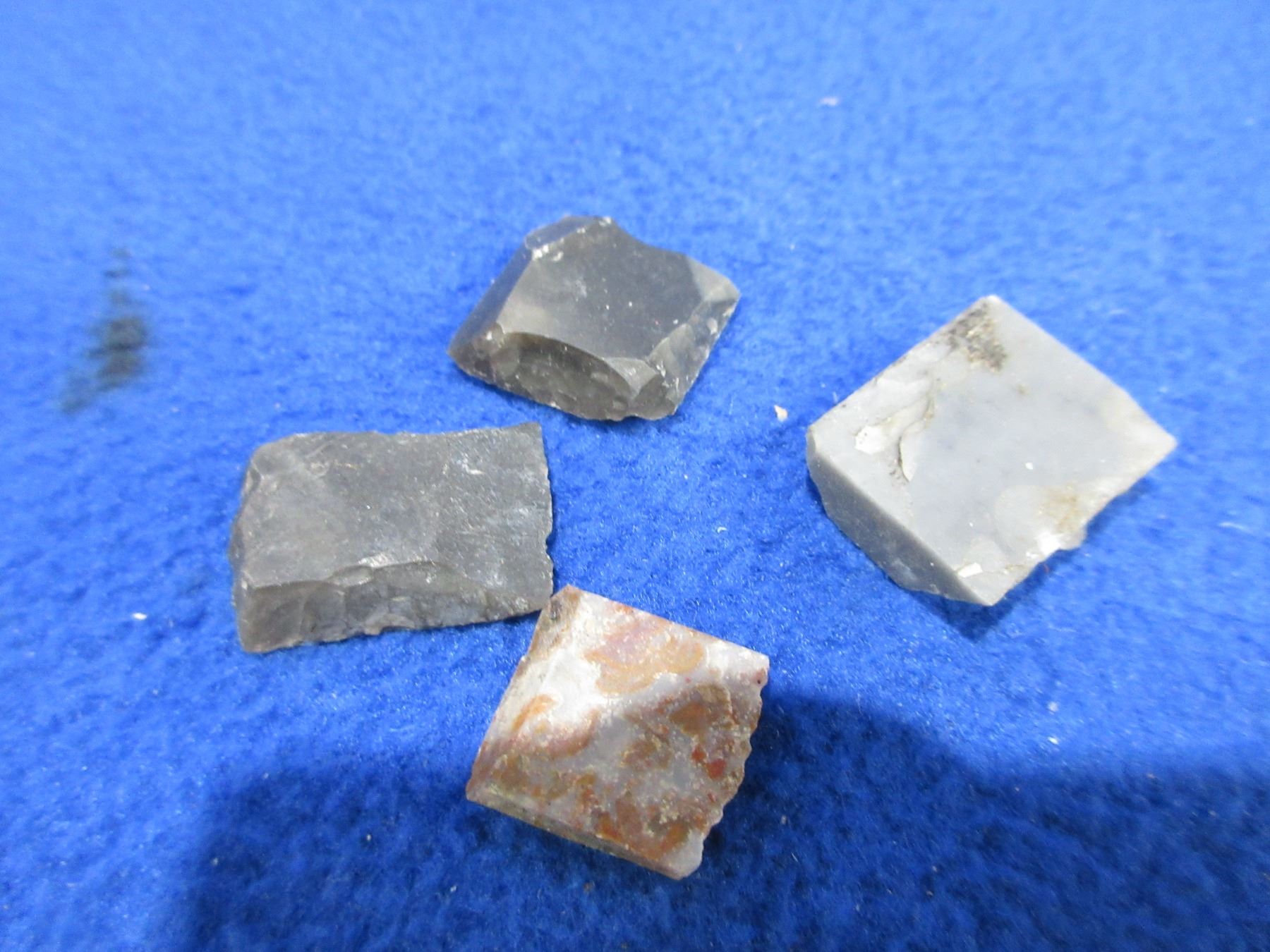 Subangular Flint's 4 Assorted Flints for Flintlock Rifle