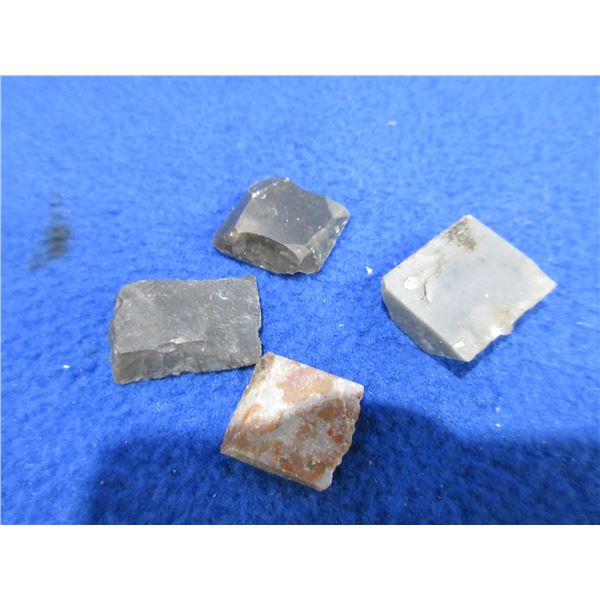 4 Assorted Flints for Flintlock Rifle