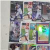 Image 2 : Lot of 18 MLB Baseball Rookie Cards