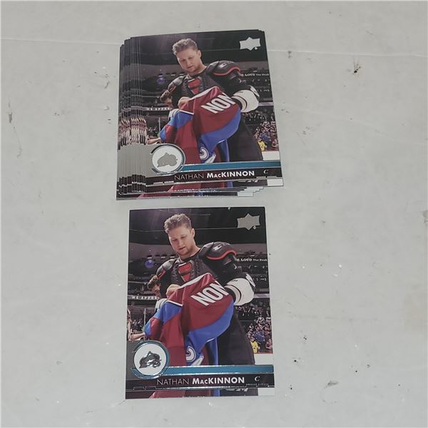 Lot of 18 2017-18 UD #48 Nathan MacKinnon Avalanche Cards