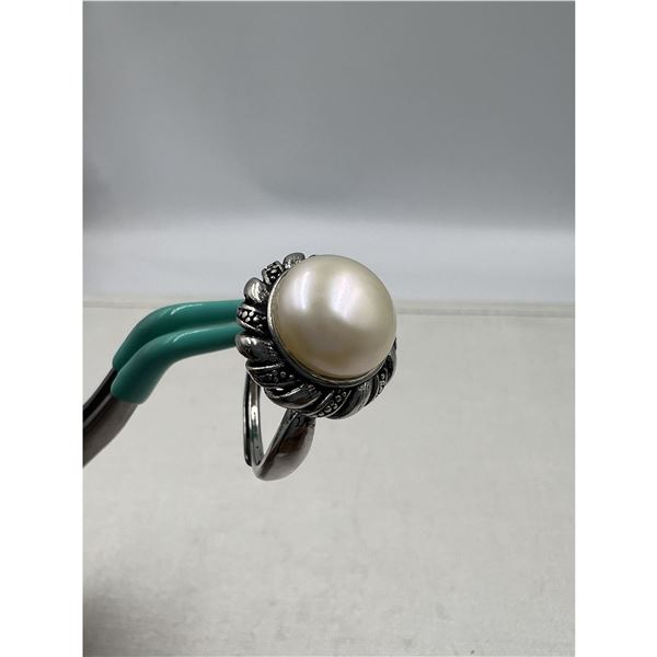 BRAND NEW  GENUINE PEARL ADJUSTABLE RING