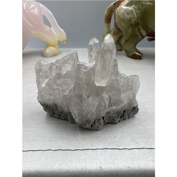 2.9 INCH UNIQUE CLEAR QUARTZ FORMATION