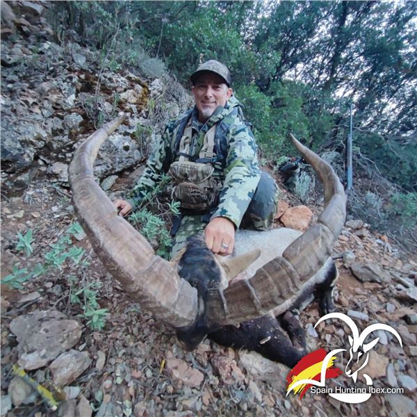 4-DAY SOUTHEASTERN IBEX HUNT FOR 2 HUNTERS
