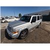 Image 2 : JEEP COMMANDER 2006 T