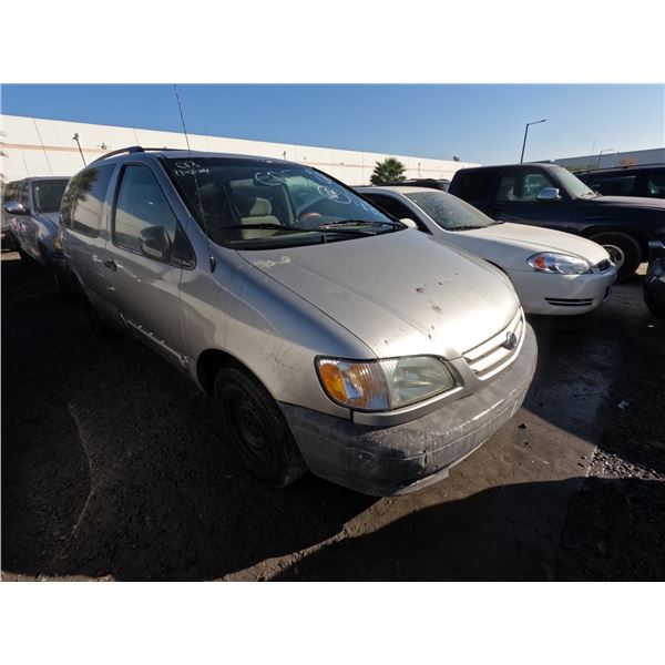 TOYOTA SIENNA 2001 T-DON/EXPO-ONLY