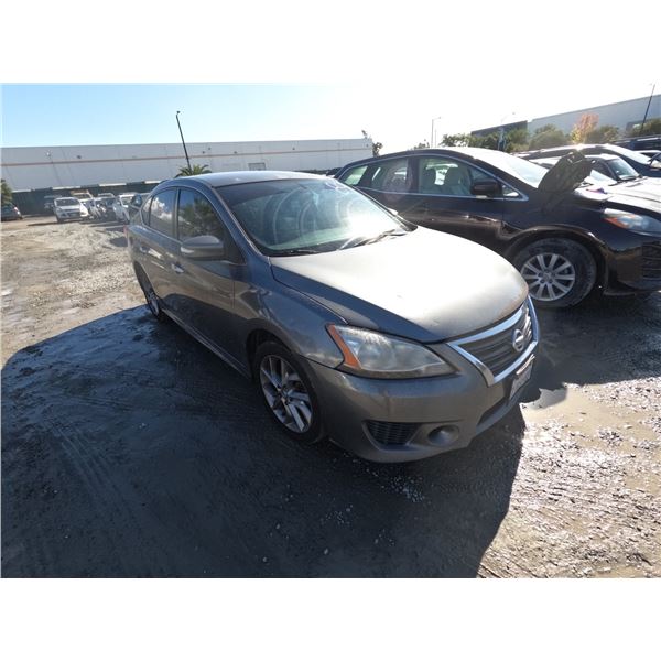 NISSAN SENTRA 2015 SALV/T
