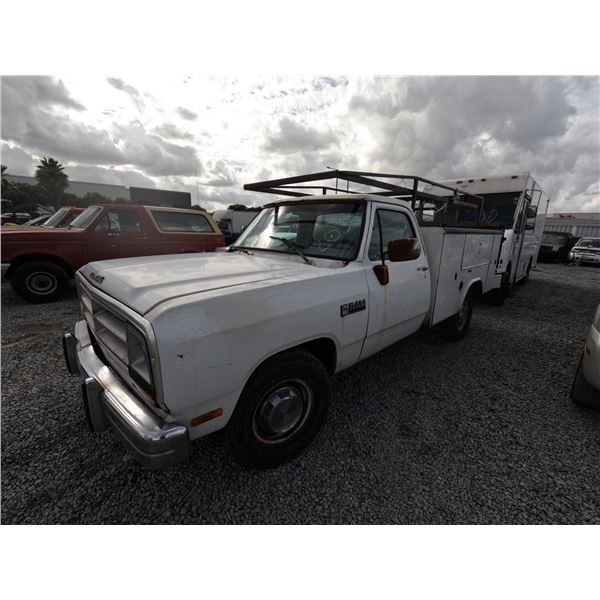 DODGE D250 1989 SALV T/DONATION