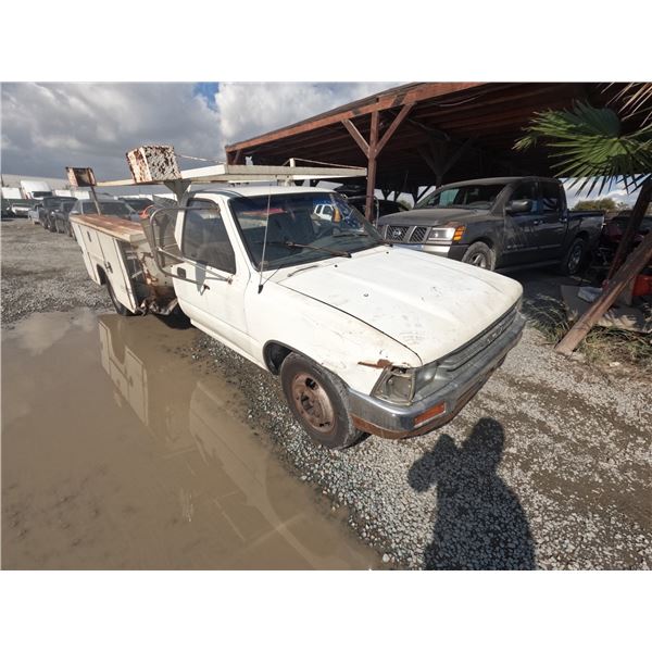 TOYOTA PICK UP 1990 T
