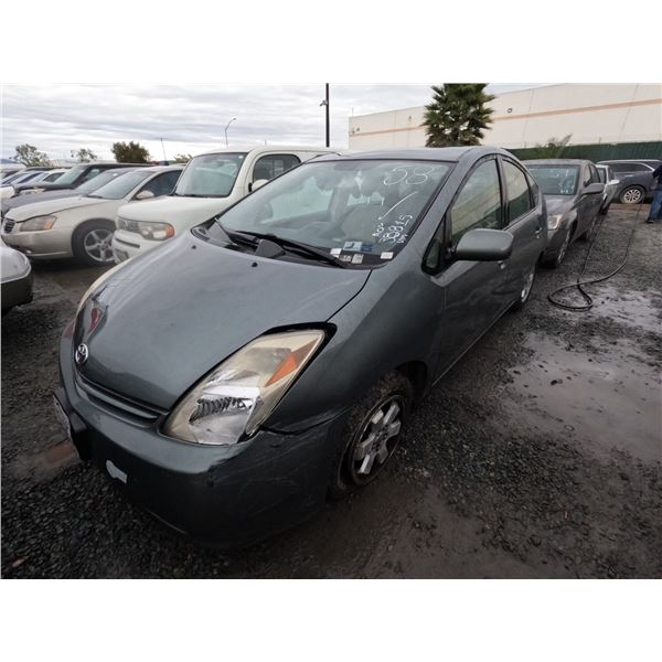 TOYOTA PRIUS 2004 ADT-DONATION
