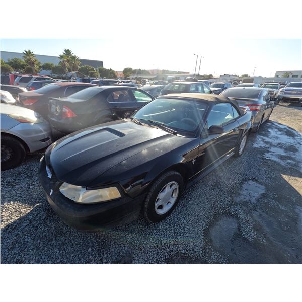 FORD MUSTANG 2000 ADT