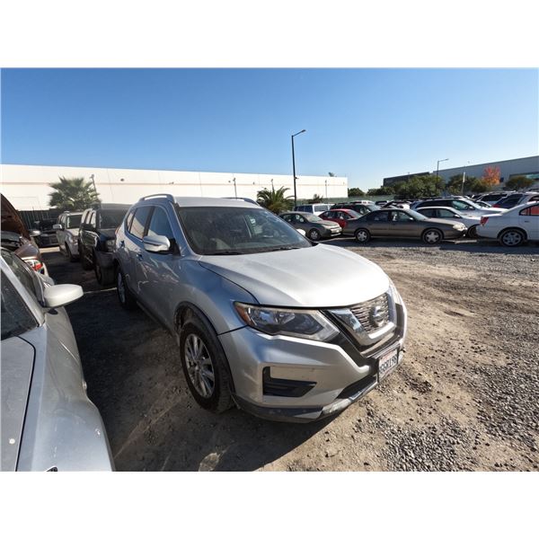 NISSAN ROGUE 2017 T