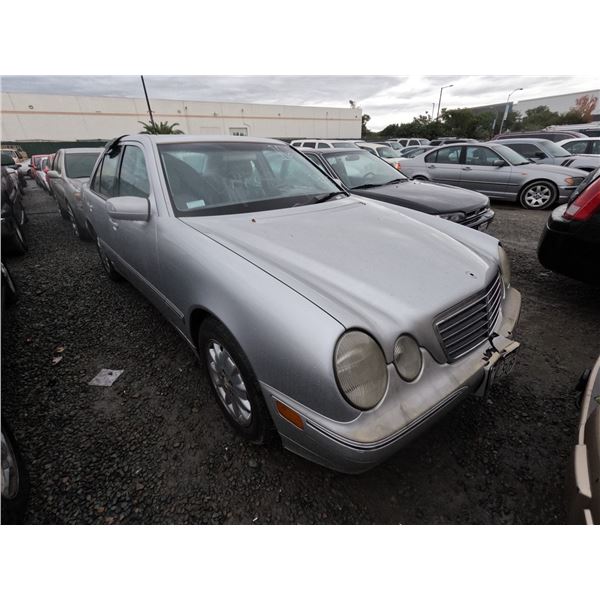 MERCEDES E CLASS 2001 ADT-DONATION