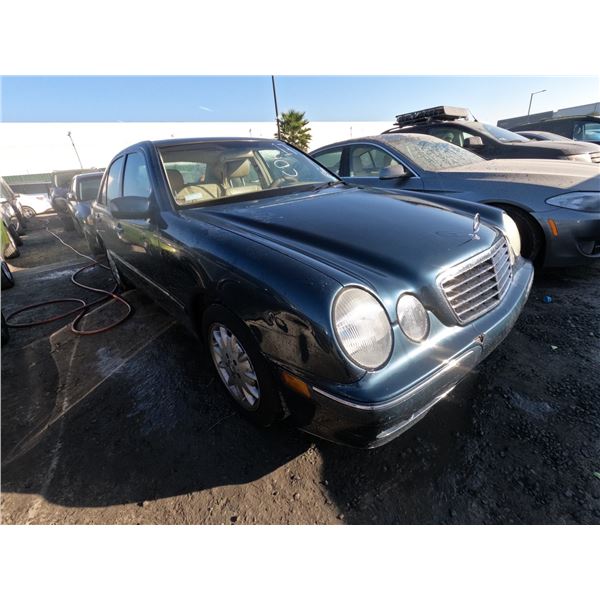 MERCEDES E CLASS 2001 T-DONATION
