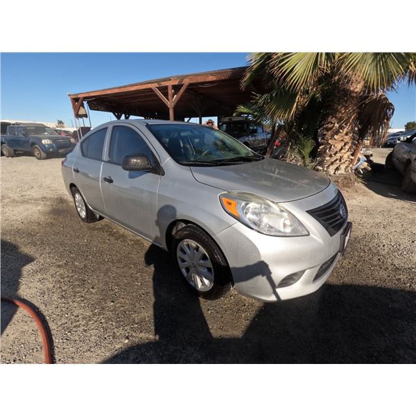 NISSAN VERSA 2013 T-2 DAYS