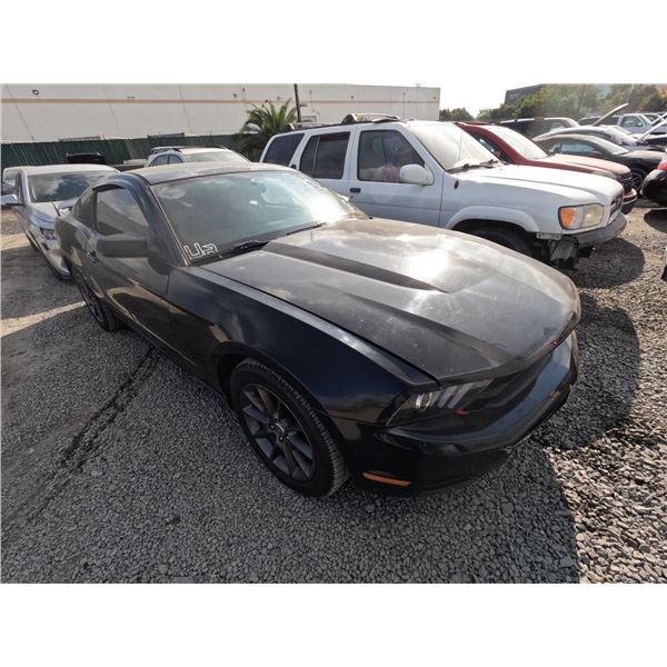 FORD MUSTANG 2011 SALV/T