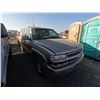 Image 1 : CHEV SUBURBAN 2000 T-DONATION