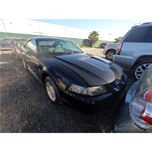 FORD MUSTANG 2001 T-DONATION