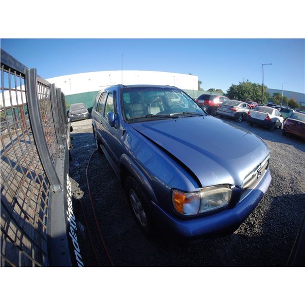 NISSAN PATHFINDER 2001 SALV T/DONATION