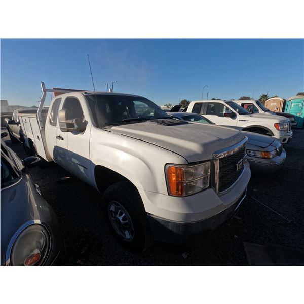 GMC SIERRA 2011 T-DONATION