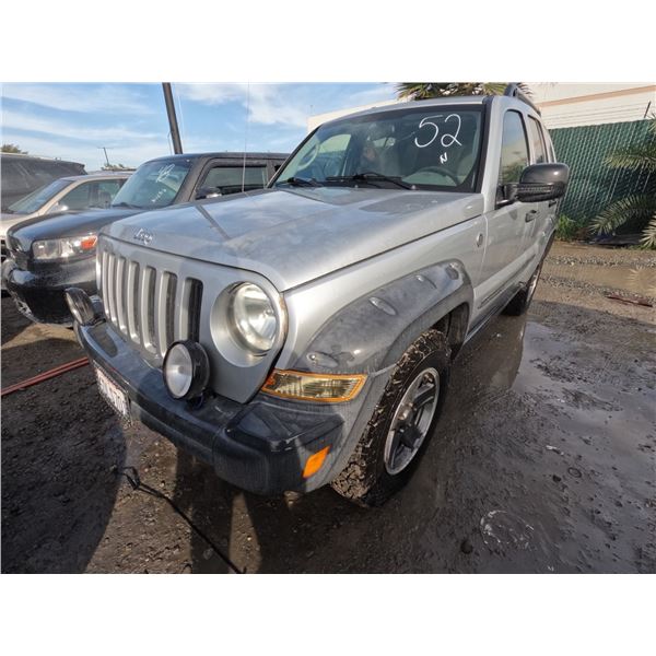 JEEP LIBERTY 2005 T