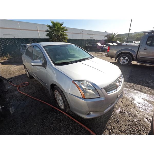 NISSAN SENTRA 2010 SALV/T