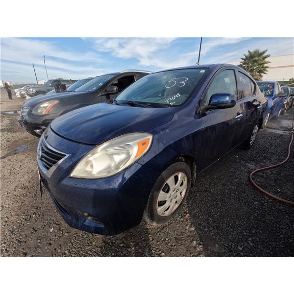 NISSAN VERSA 2012 L/S