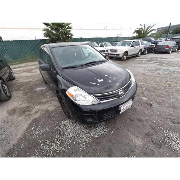 NISSAN VERSA 2012 SALV/T
