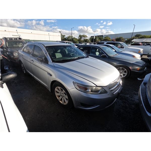 FORD TAURUS 2010 T-DONATION