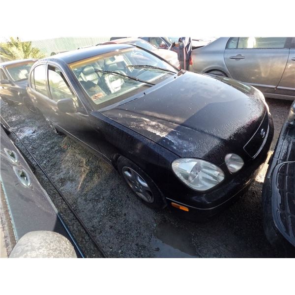 LEXUS GS 1998 SALV T/DONATION
