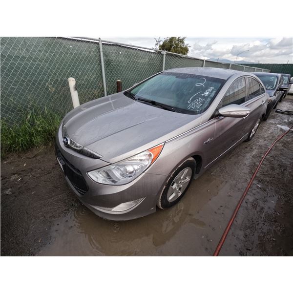 HYUNDAI SONATA 2012 T-DONATION