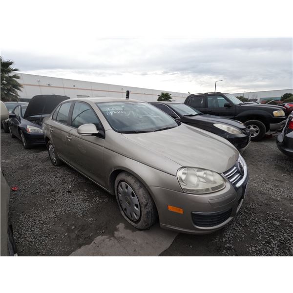 VOLKS JETTA 2006 T