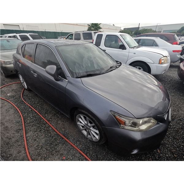 LEXUS CT 2013 T-DONATION