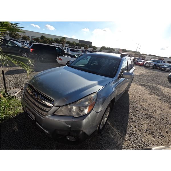 SUBARU OUTBACK 2013 O/S-TITLE
