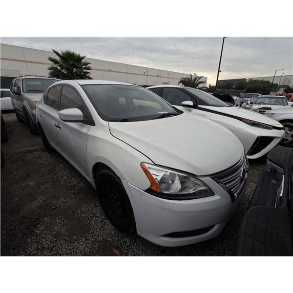 NISSAN SENTRA 2014 SALV/T