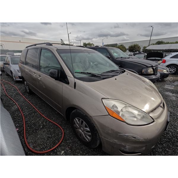 TOYOTA SIENNA 2007 T-DONATION