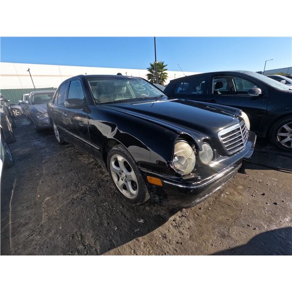 MERZ E CLASS 2002 SALV T/DONATION