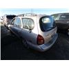 Image 4 : HYUNDAI ELANTRA 2000 T-DONATION